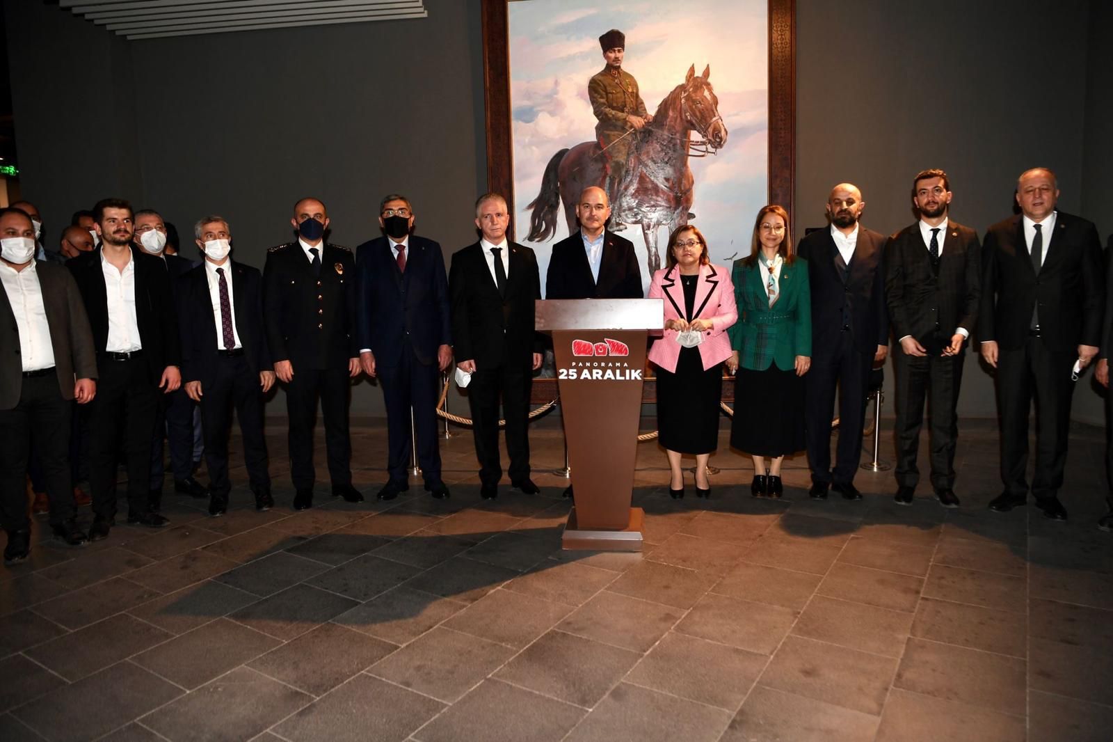 İçişleri Bakanı Süleyman SOYLU 25 Aralık Panorama Müzesi’ni Ziyaret Etti