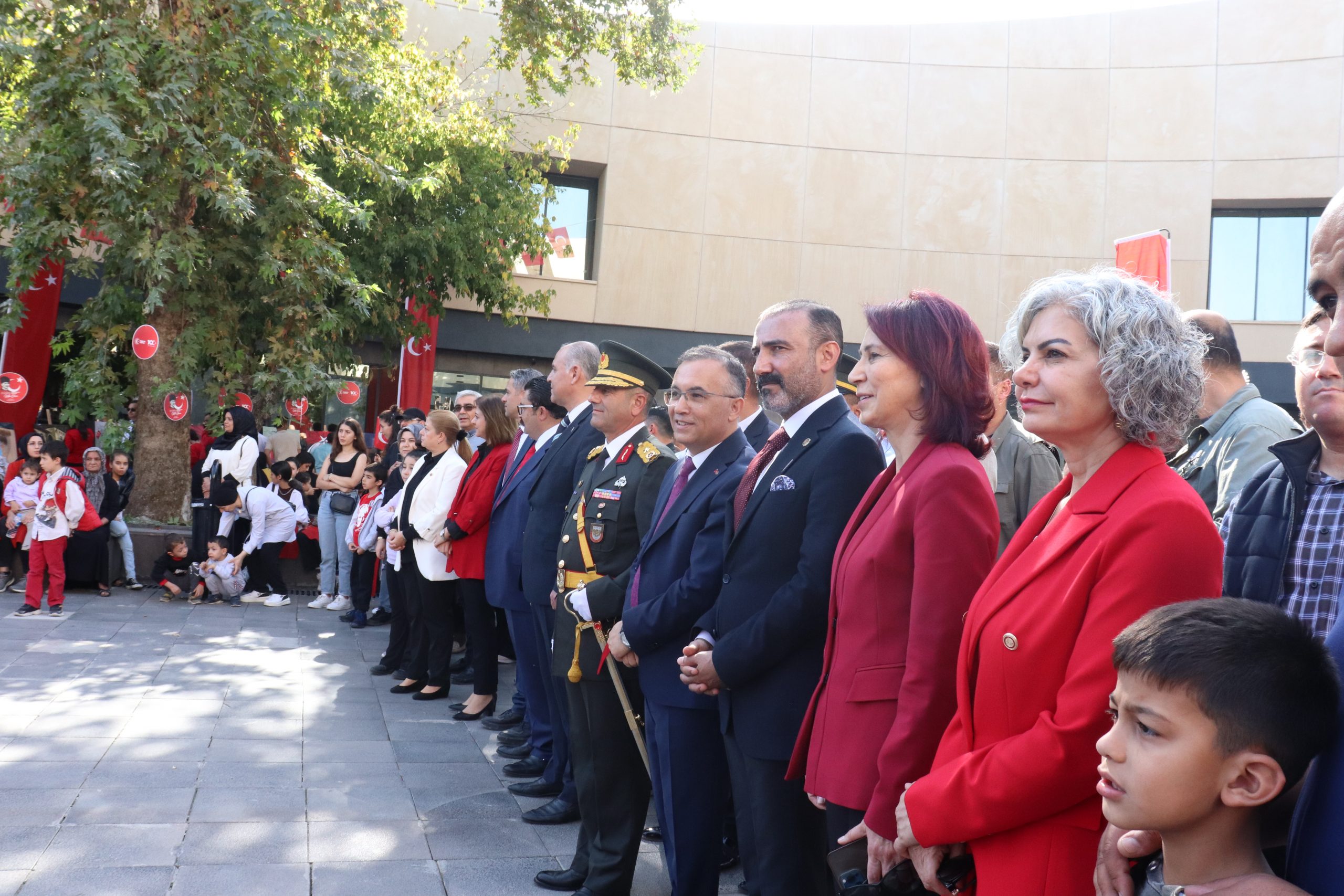 Cumhuriyet’in 100.yılı Kutlamaları Kapsamında Güzelsanatlar Lisesi Öğrencileri Müzemizde Sergi Düzenledi.